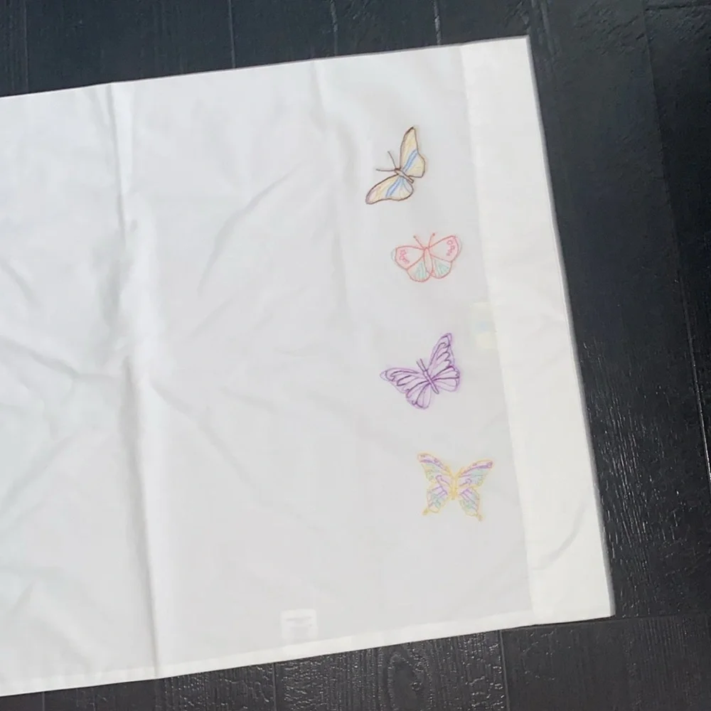 Martha‎ Stewart Butterfly Embroidered Standard Pillowcase (1)